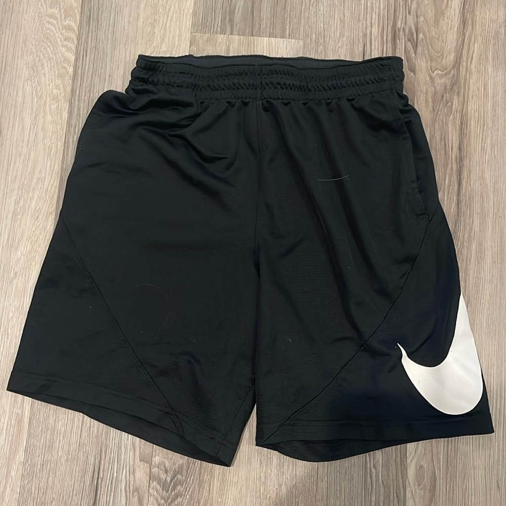 Men’s Nike Shorts Size L